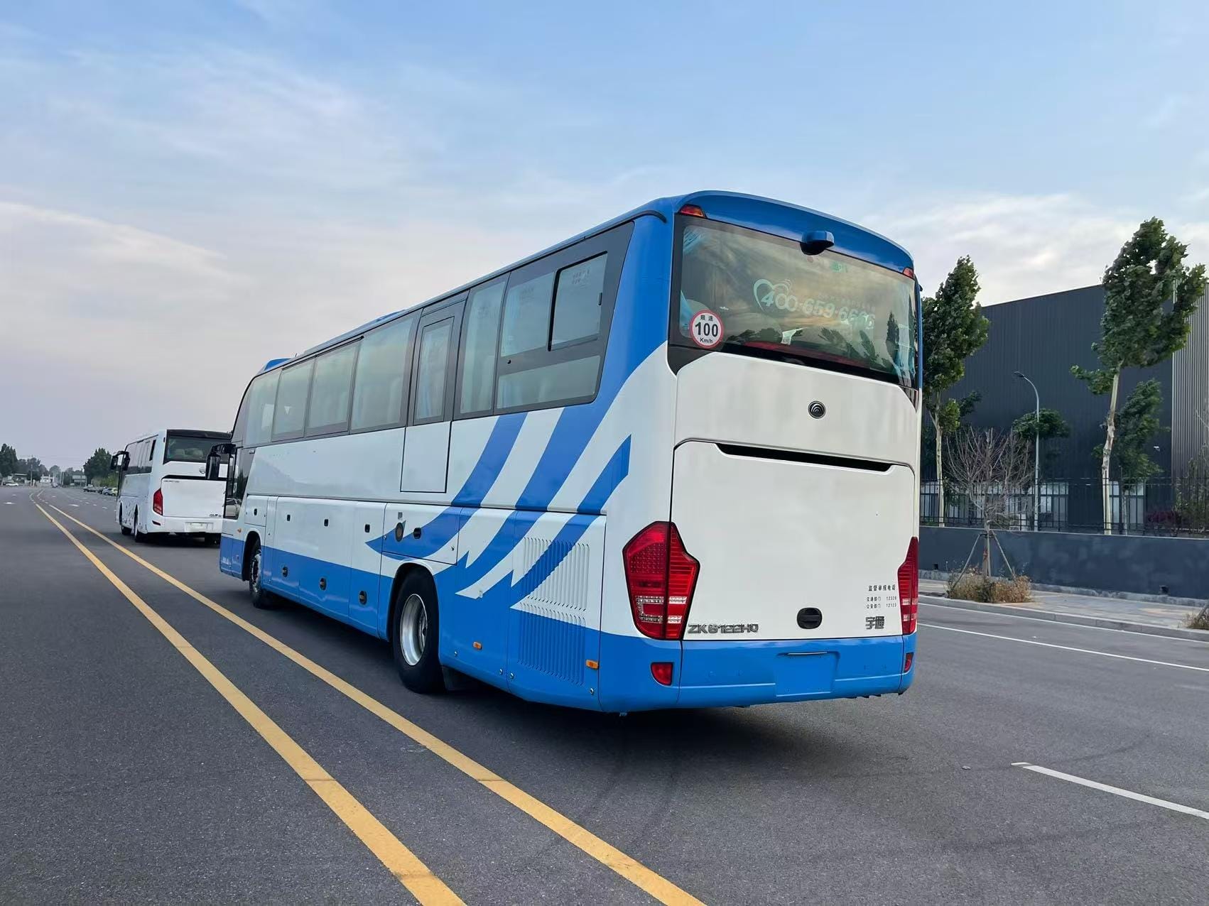 Luxury City Bus 33 seats with WC
