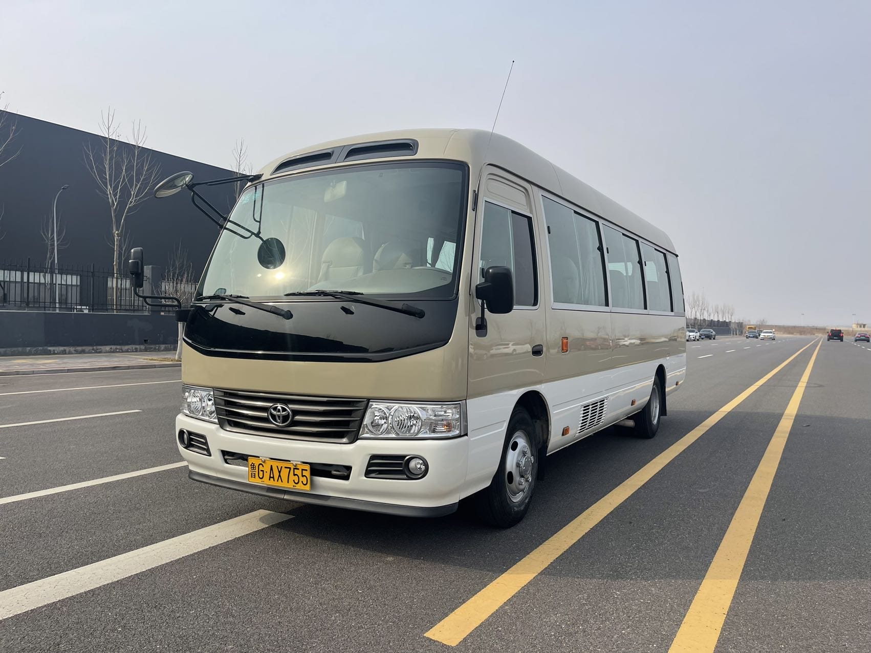 20 seats toyota coaster vip bus