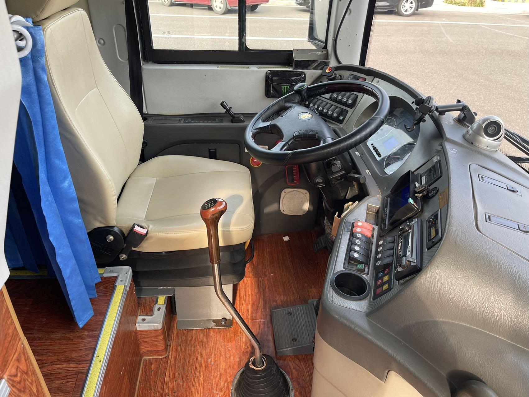 11.4m Zhongtong 54-seater city bus for tourism