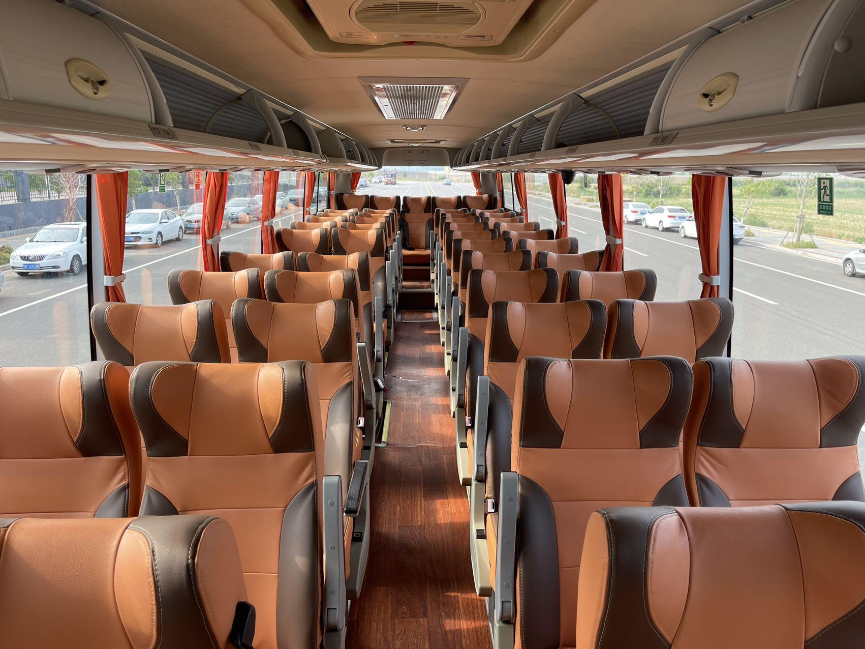 11.4m Zhongtong 54-seater city bus for tourism