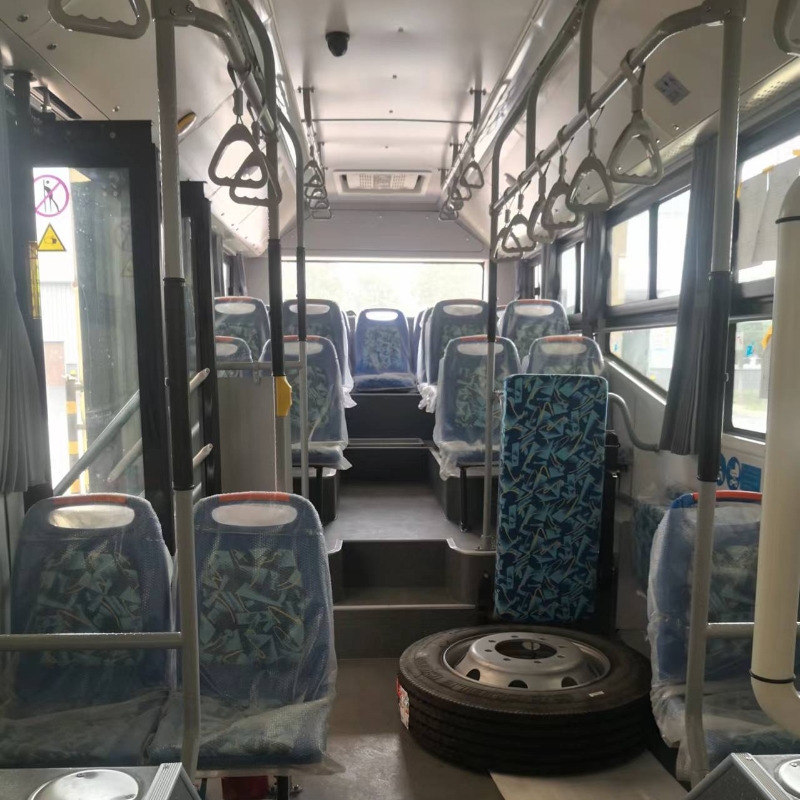 8.6m natural gas bus for intercity transport